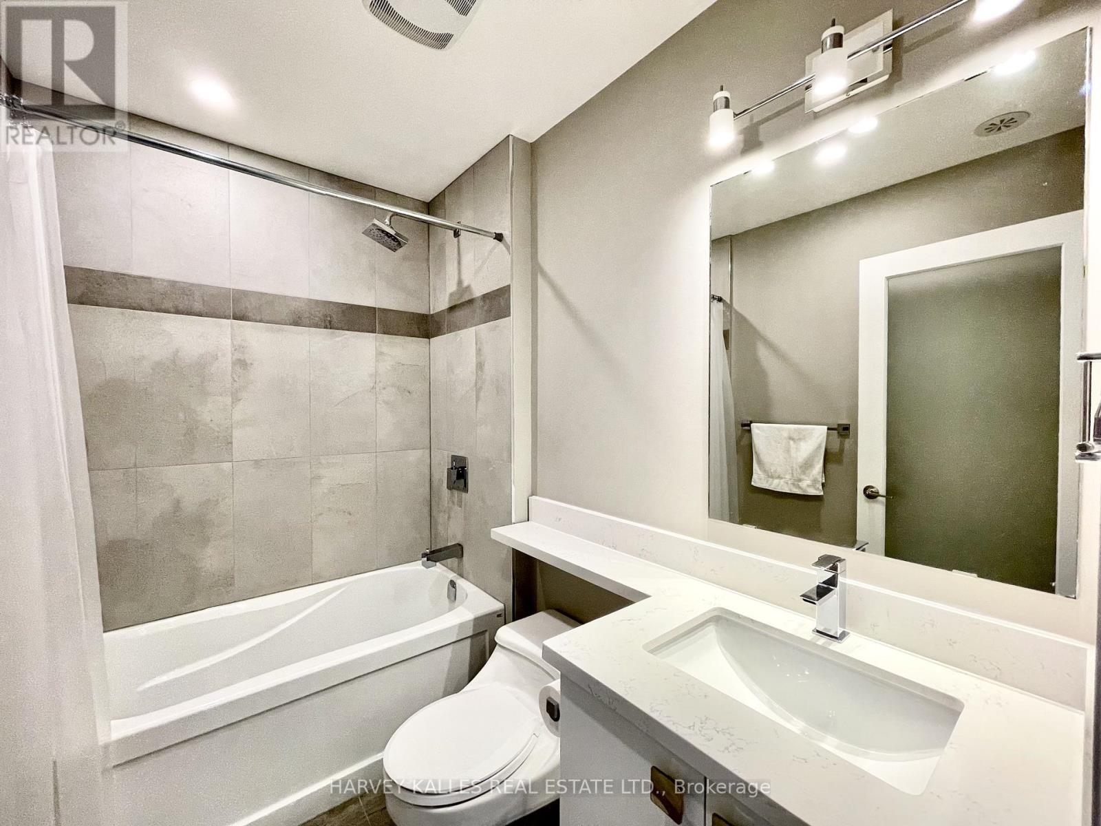 119 - 3050 Erin Centre Boulevard, Mississauga, Ontario  L5M 0P5 - Photo 7 - W12476748