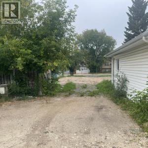 5827 60 Street, Red Deer, Alberta  T4N 2P7 - Photo 4 - A2266279