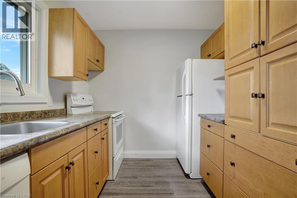 162 Jansen Avenue Unit# 25, Kitchener, Ontario  N2A 2L7 - Photo 10 - 40781517