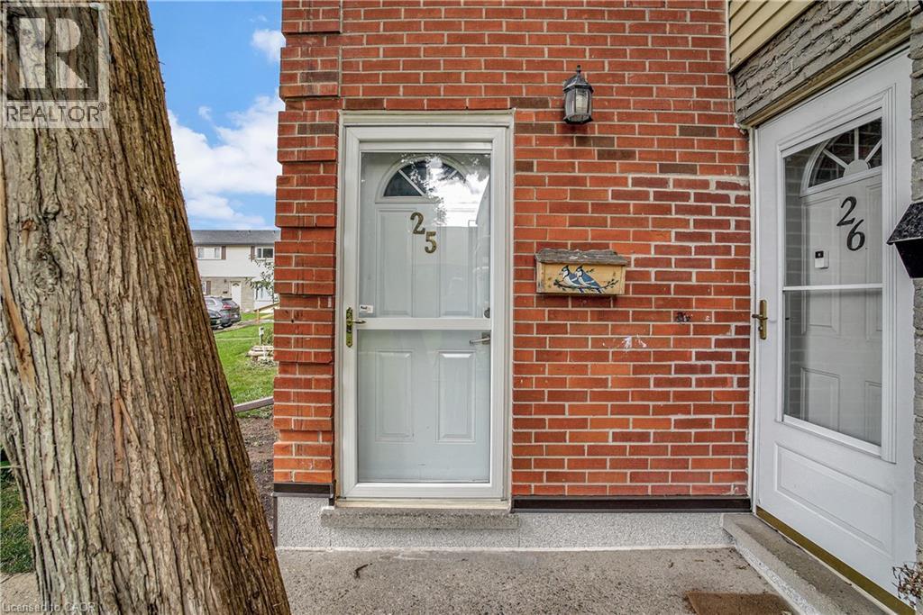162 Jansen Avenue Unit# 25, Kitchener, Ontario  N2A 2L7 - Photo 3 - 40781517