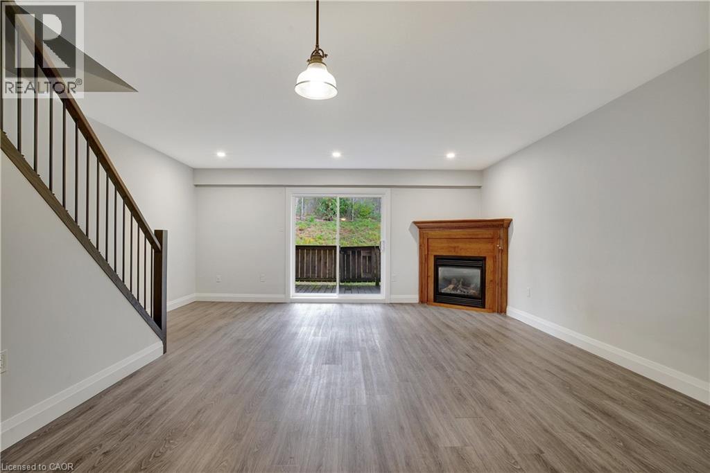 162 Jansen Avenue Unit# 25, Kitchener, Ontario  N2A 2L7 - Photo 4 - 40781517