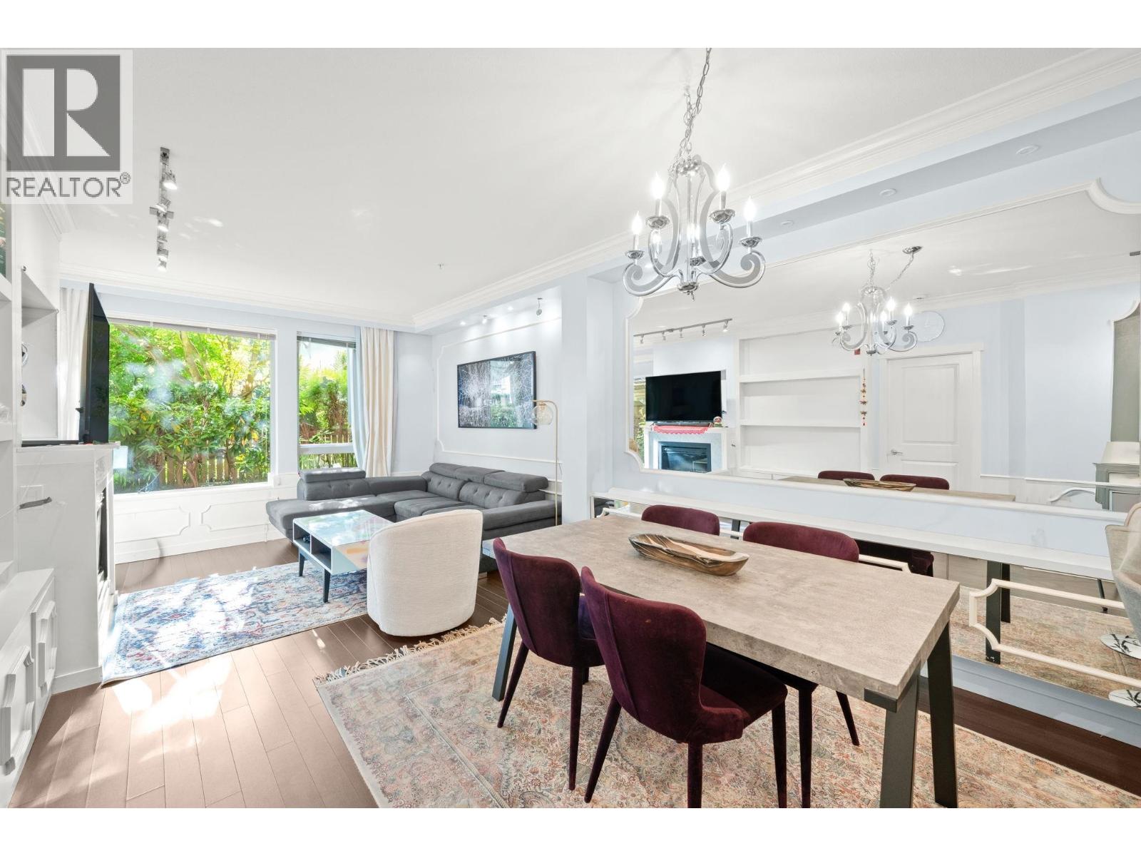 127 119 W 22ND STREET, north vancouver, British Columbia