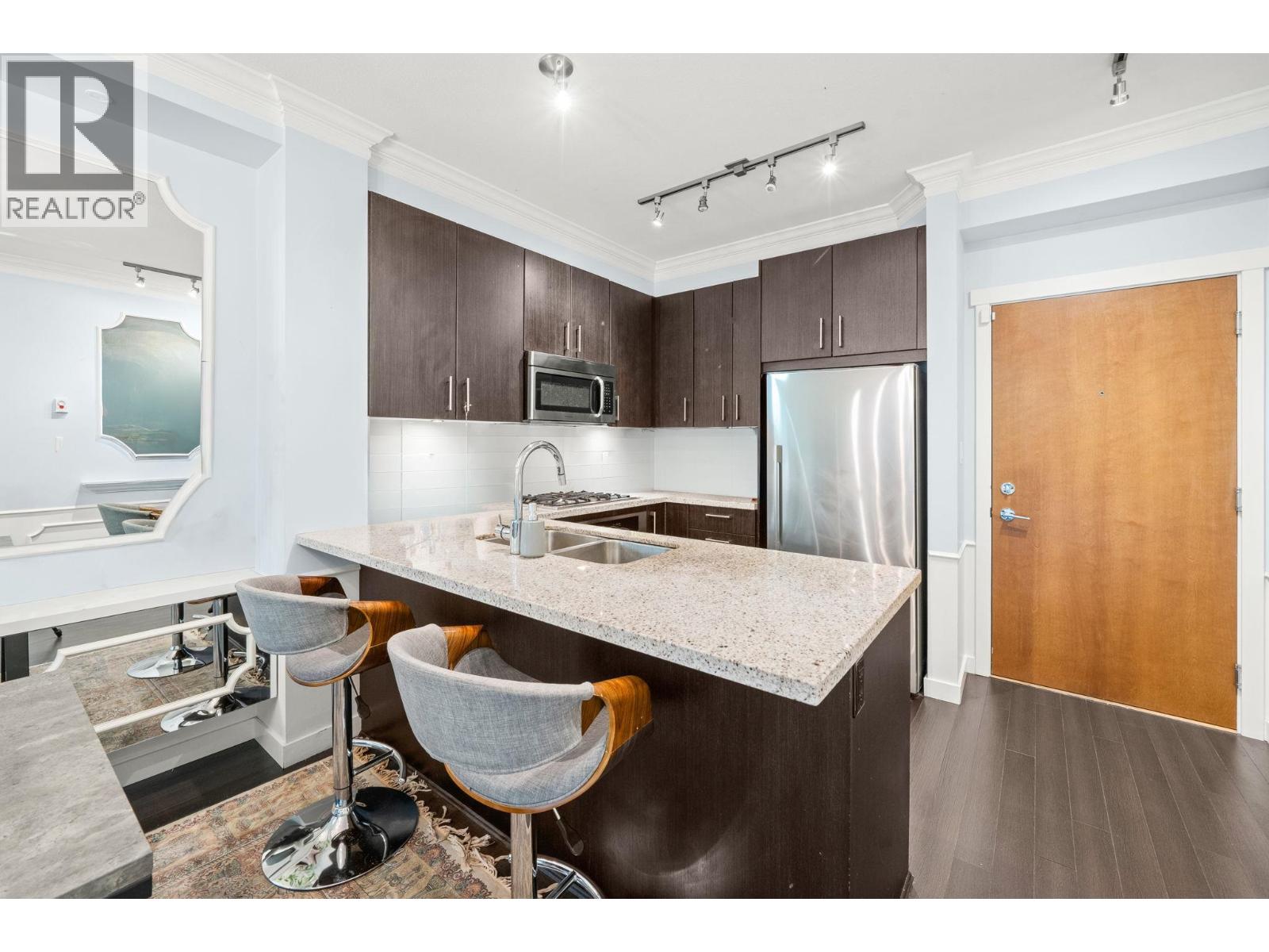 127 119 W 22nd Street, North Vancouver, British Columbia  V7M 0B4 - Photo 3 - R3061019