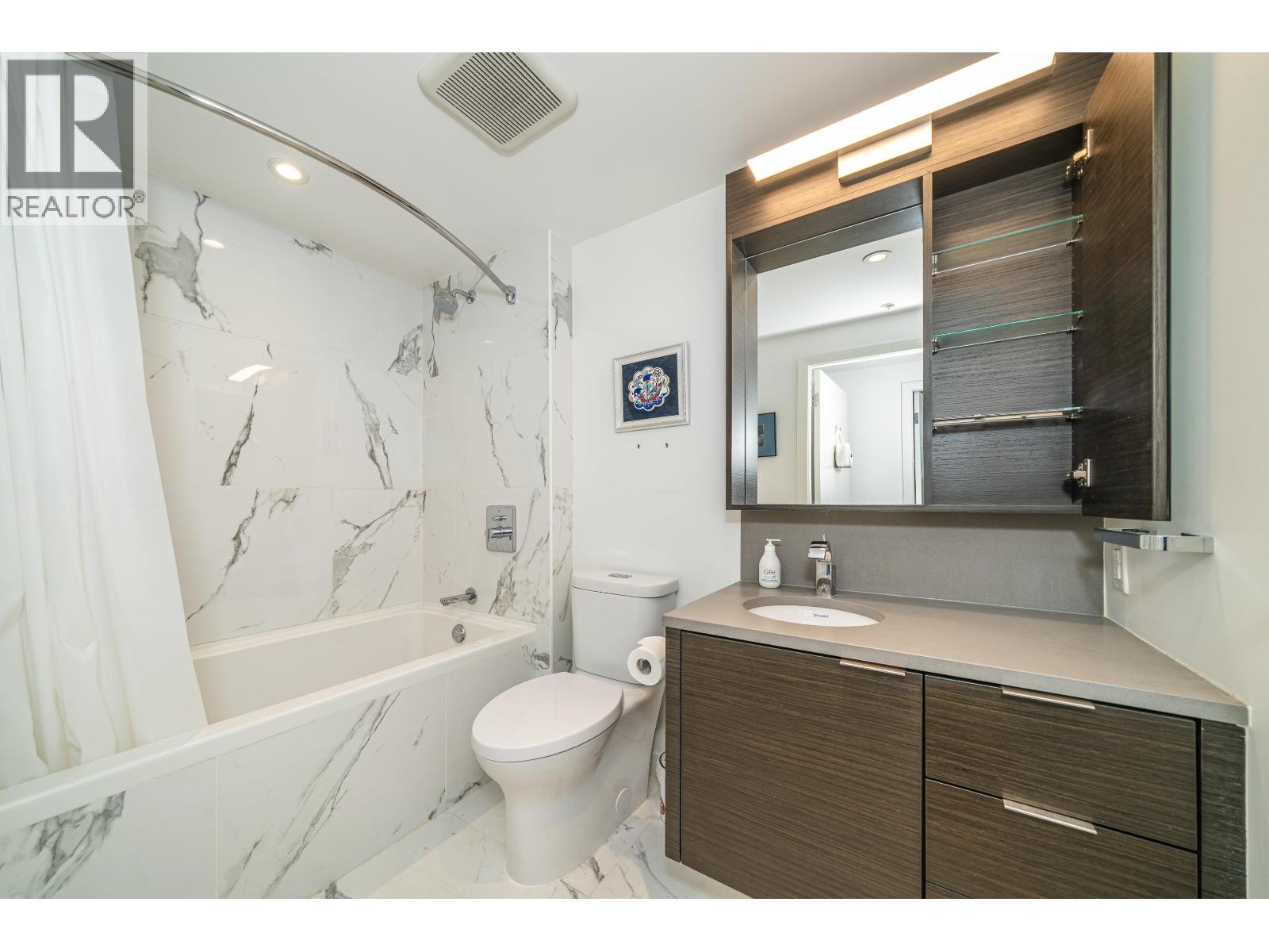 404 1688 Pullman Porter Street, Vancouver, British Columbia  V6A 0H4 - Photo 17 - R3061046