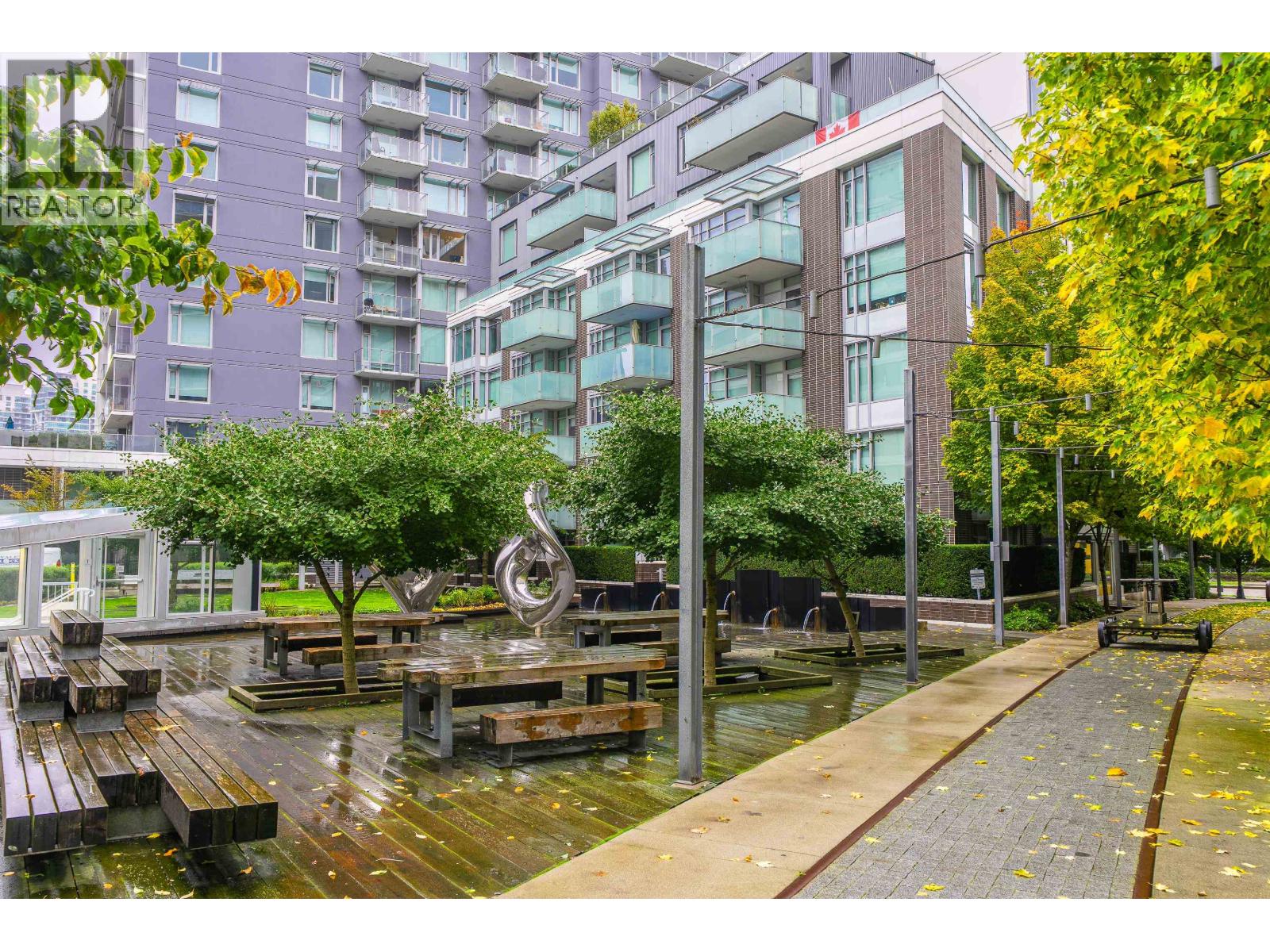 404 1688 Pullman Porter Street, Vancouver, British Columbia  V6A 0H4 - Photo 31 - R3061046