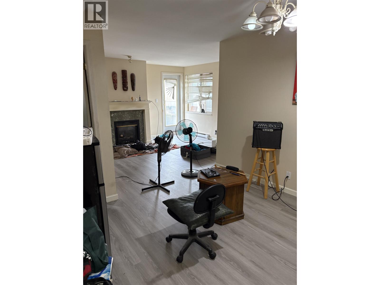 204 137 W 17th Street, North Vancouver, British Columbia  V7M 1V5 - Photo 10 - R3061048