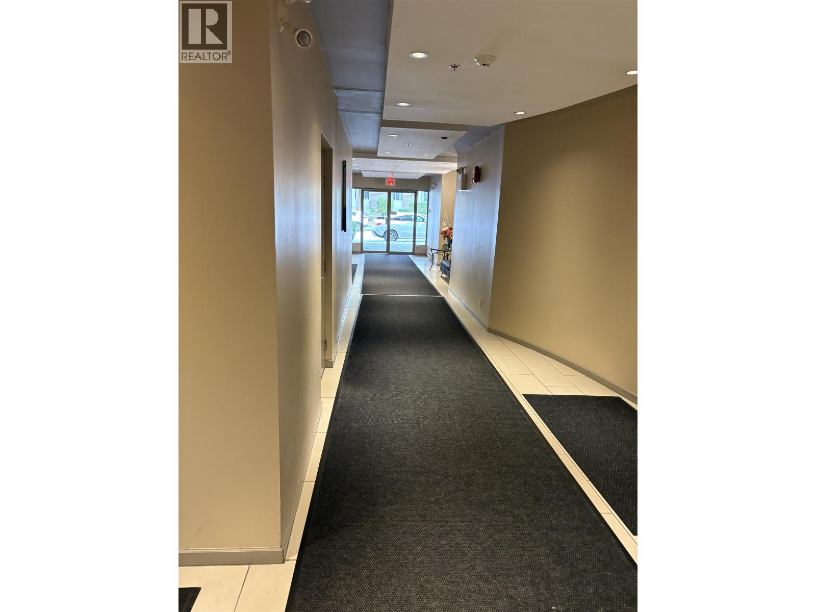 204 137 W 17th Street, North Vancouver, British Columbia  V7M 1V5 - Photo 15 - R3061048