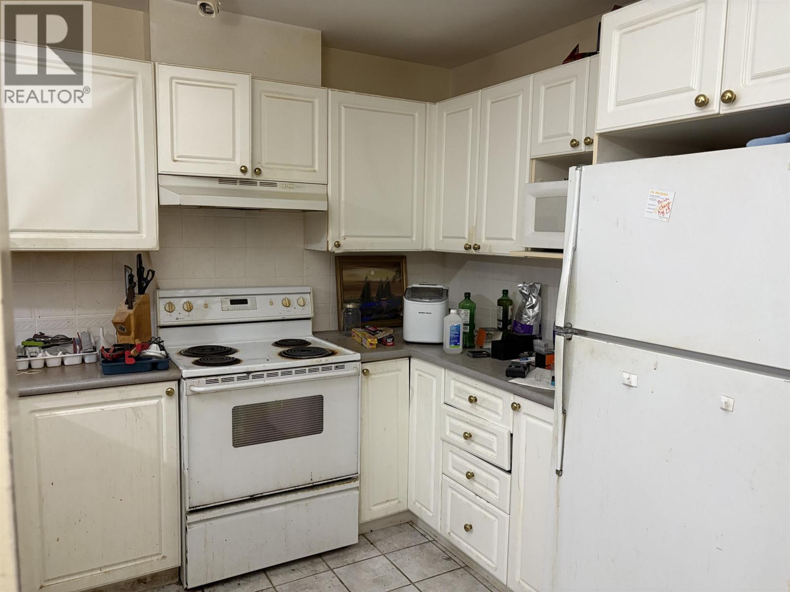 204 137 W 17th Street, North Vancouver, British Columbia  V7M 1V5 - Photo 6 - R3061048
