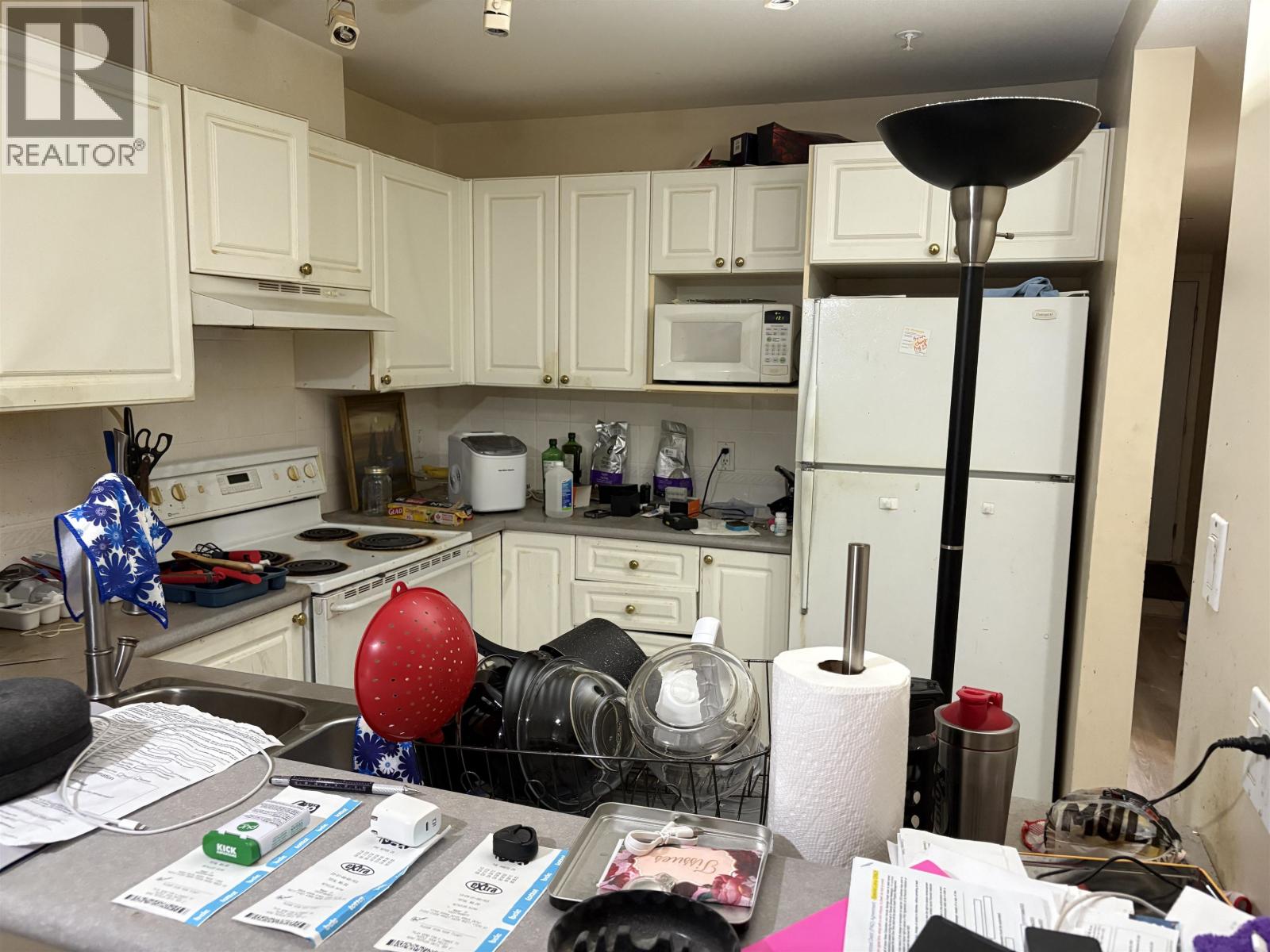204 137 W 17th Street, North Vancouver, British Columbia  V7M 1V5 - Photo 8 - R3061048