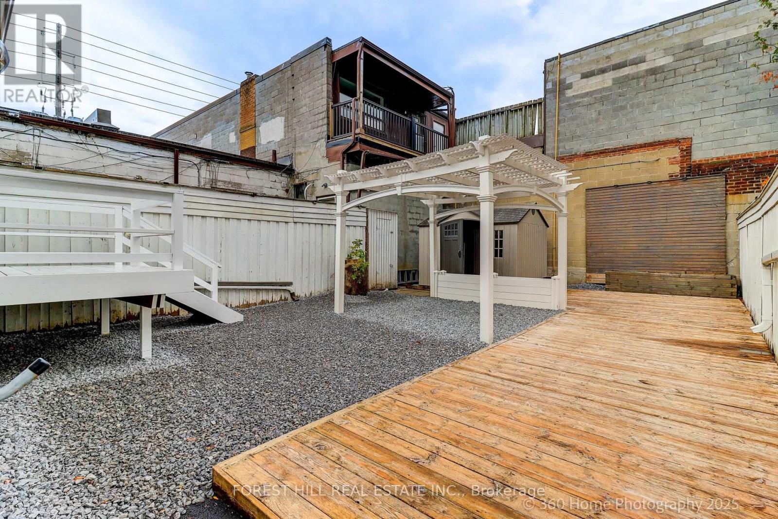 194 Roe Avenue, Toronto, Ontario  M5M 2J2 - Photo 22 - C12425054