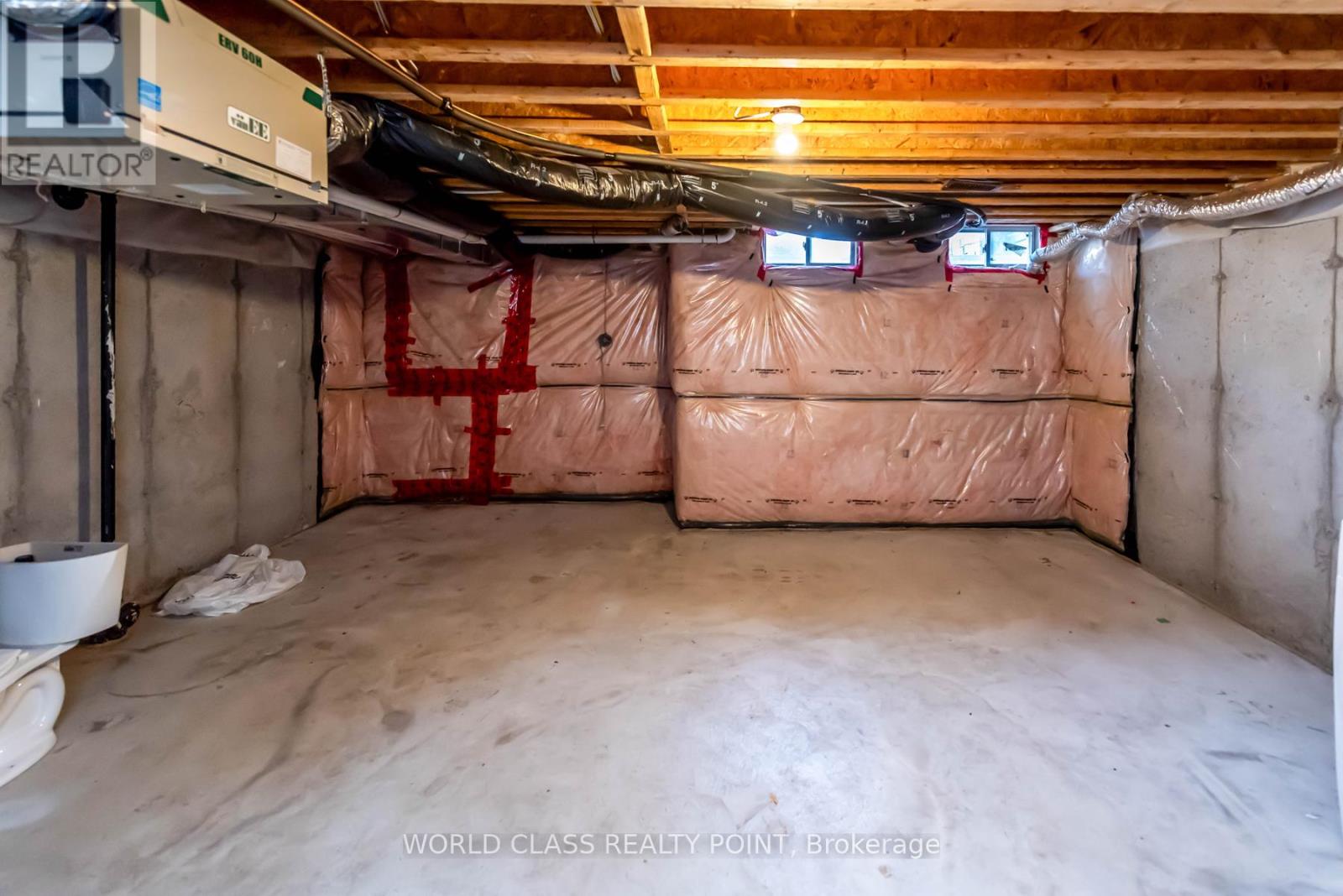 8542 Nightshade Street, Niagara Falls, Ontario  L2H 0L3 - Photo 15 - X12476661