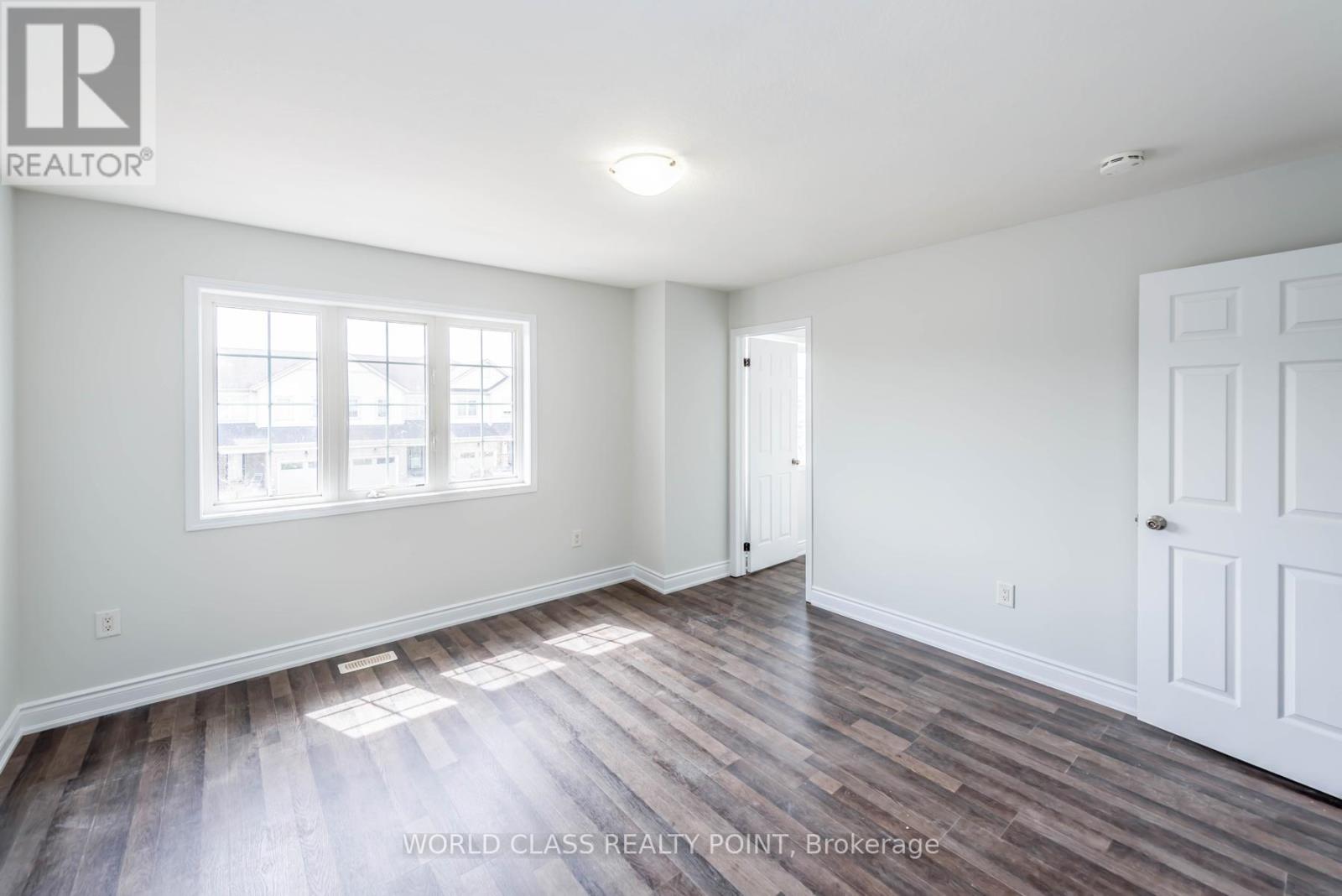 8542 Nightshade Street, Niagara Falls, Ontario  L2H 0L3 - Photo 18 - X12476661