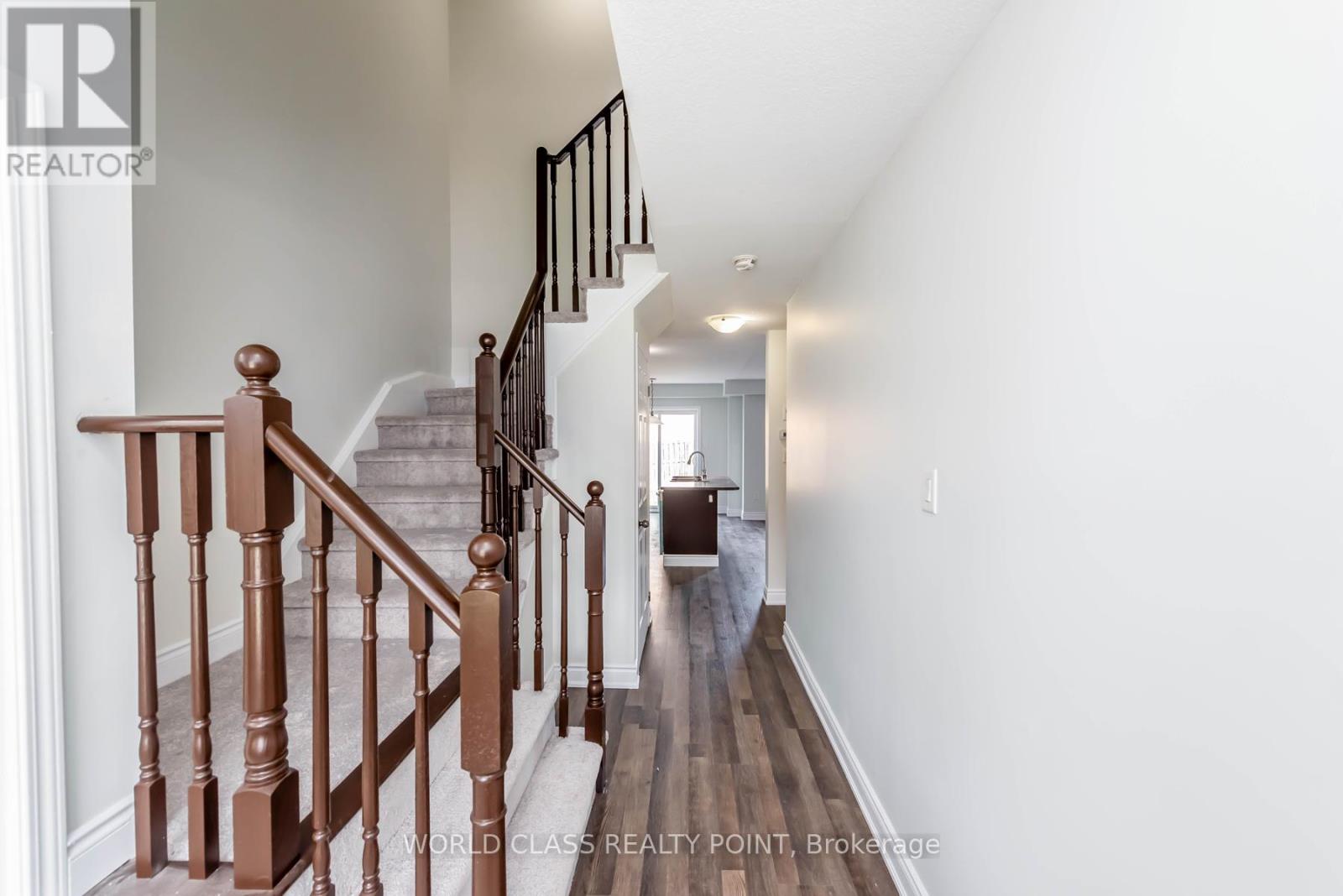 8542 Nightshade Street, Niagara Falls, Ontario  L2H 0L3 - Photo 4 - X12476661