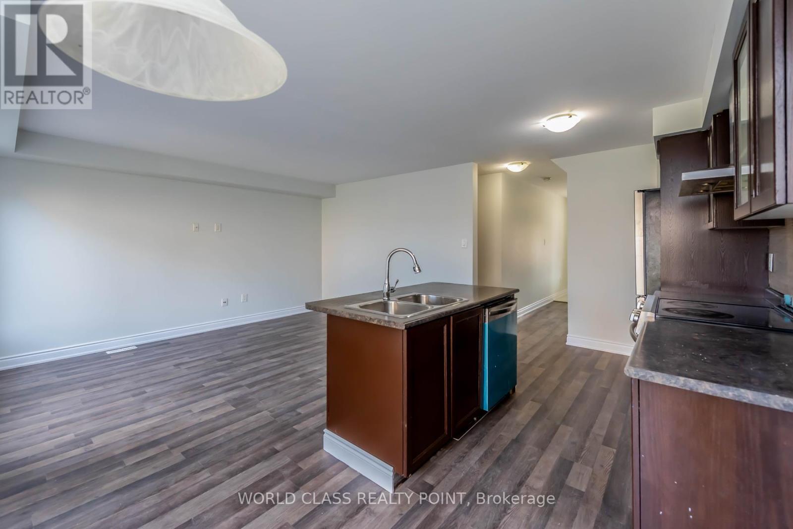 8542 Nightshade Street, Niagara Falls, Ontario  L2H 0L3 - Photo 8 - X12476661
