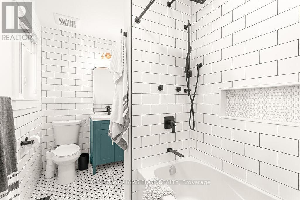 16 Edgecroft Crescent, Hamilton, Ontario  L8J 3Y6 - Photo 32 - X12476672