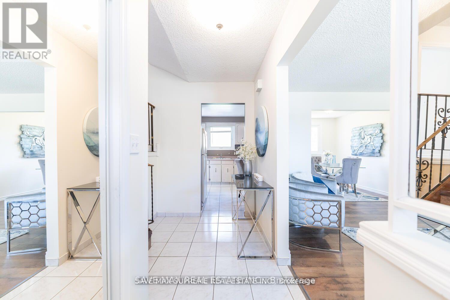 8 Altmar Court, St. Catharines, Ontario  L2N 6B2 - Photo 3 - X12476698