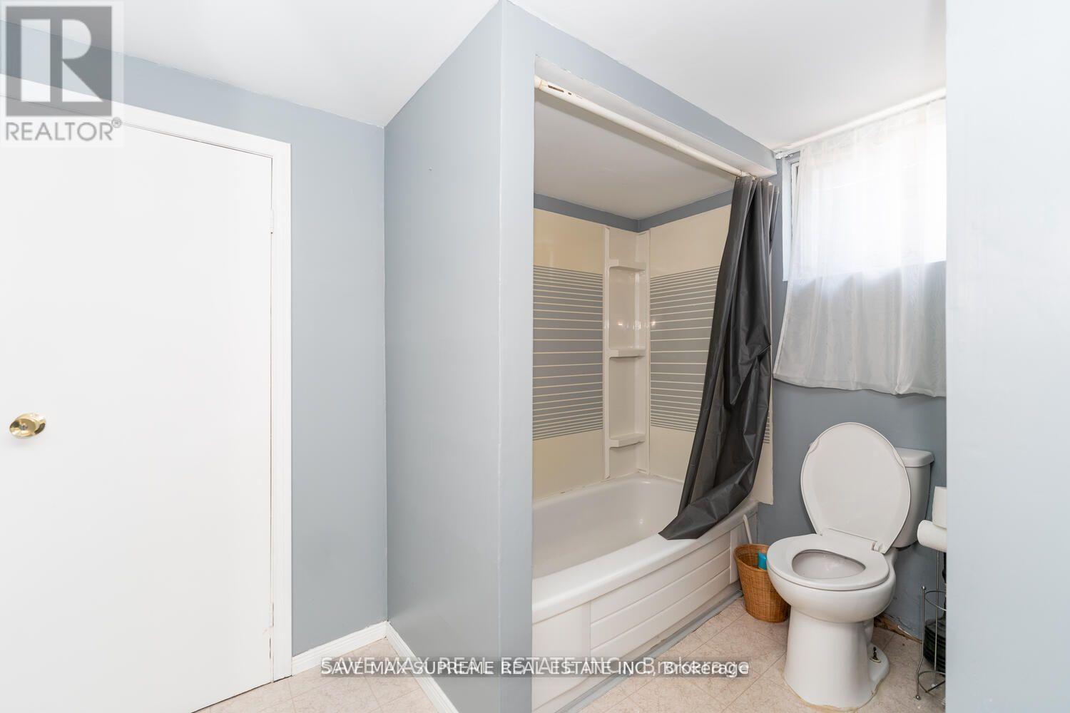 8 Altmar Court, St. Catharines, Ontario  L2N 6B2 - Photo 6 - X12476698