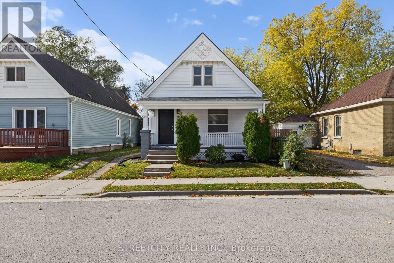55 Hydro Street S, London East, Ontario  N5Z 2H5 - Photo 2 - X12476713