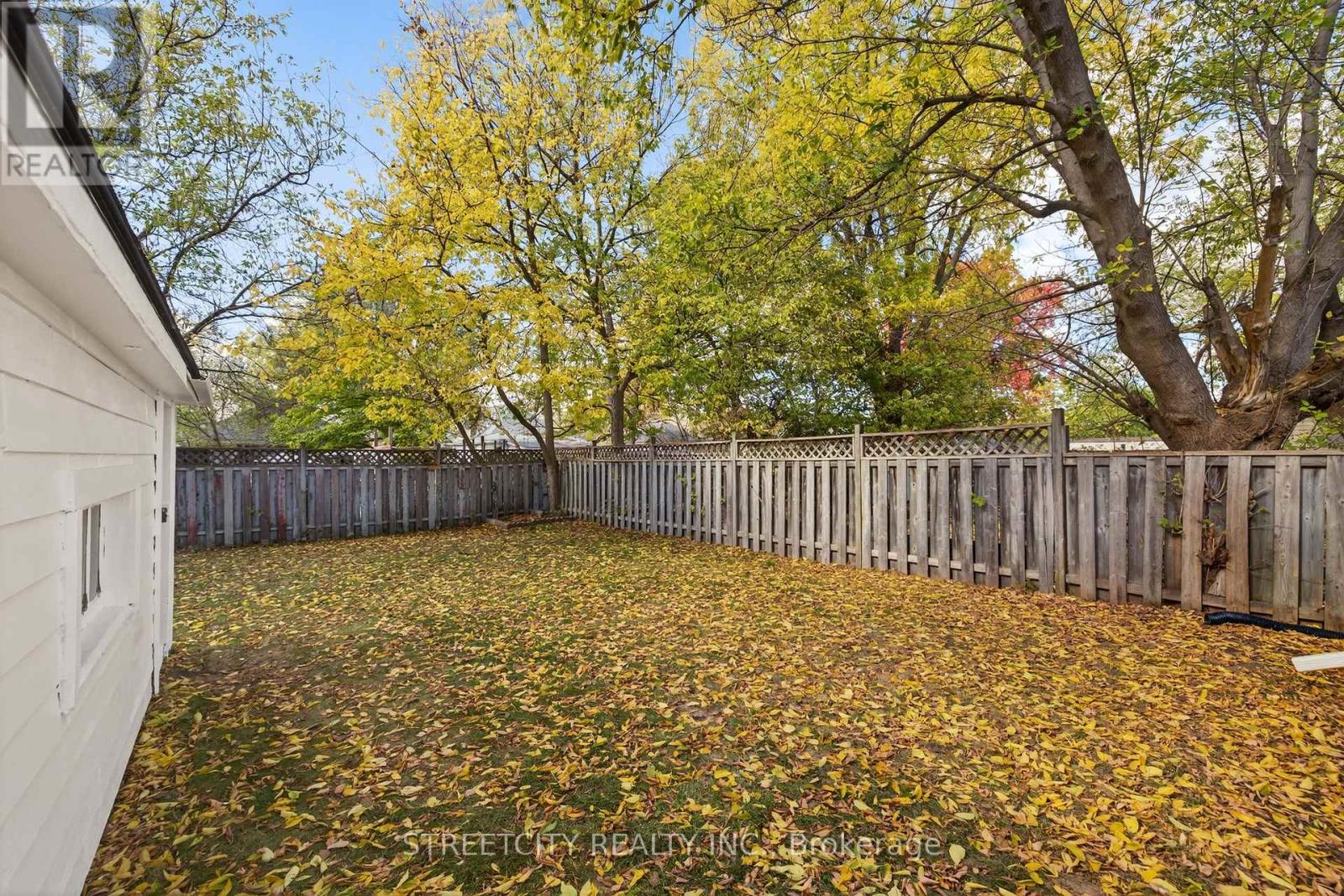 55 Hydro Street S, London East, Ontario  N5Z 2H5 - Photo 36 - X12476713