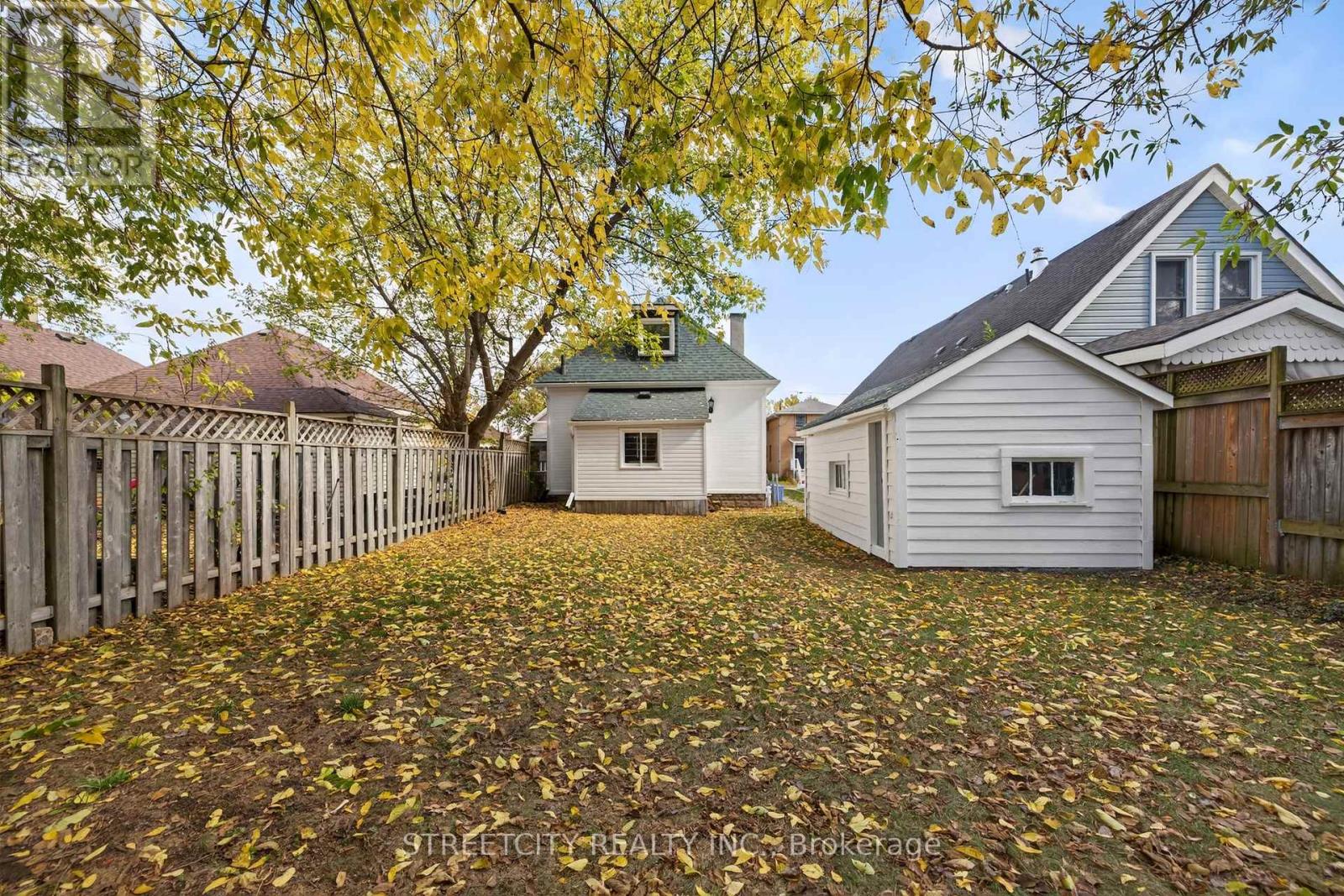 55 Hydro Street S, London East, Ontario  N5Z 2H5 - Photo 40 - X12476713