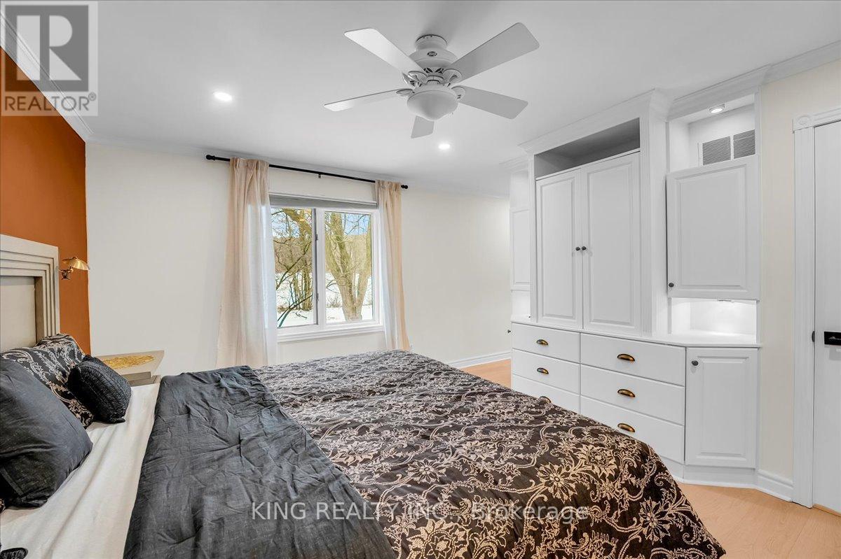 16 Meander Close, Hamilton, Ontario  L0R 1H1 - Photo 26 - X12476716