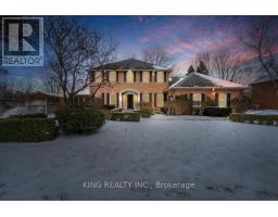 16 MEANDER CLOSE, Hamilton, Ontario
