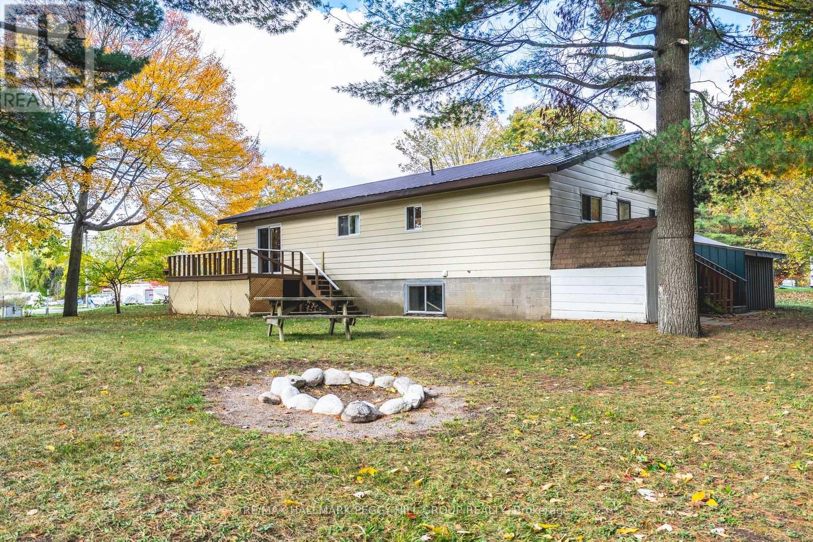 332 Baxter Loop Road, Georgian Bay, Ontario  L0K 1S0 - Photo 12 - X12476722