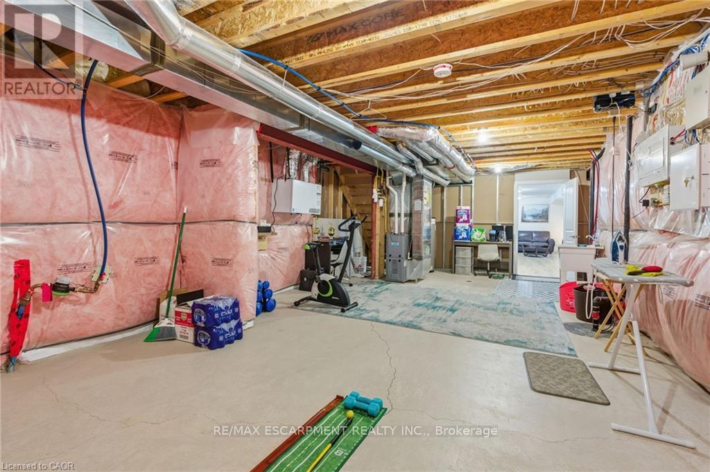 4 Ellis Avenue, St. Catharines, Ontario  L2P 0E6 - Photo 30 - X12476731