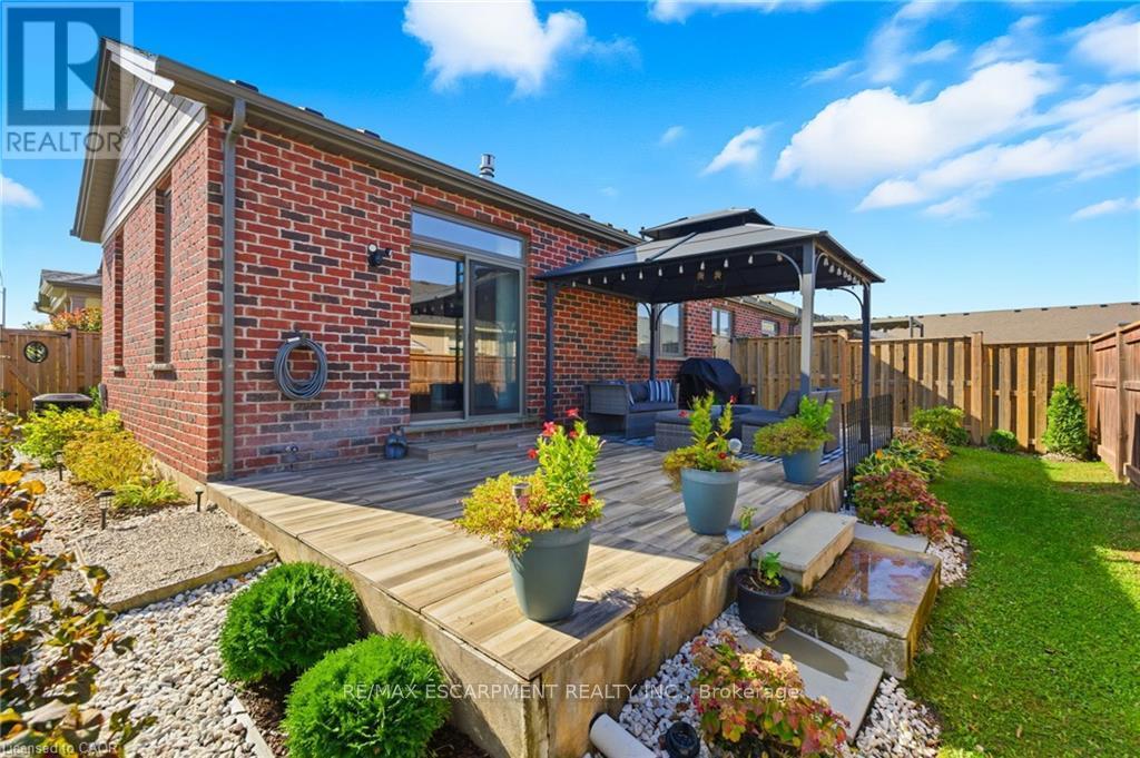4 Ellis Avenue, St. Catharines, Ontario  L2P 0E6 - Photo 33 - X12476731