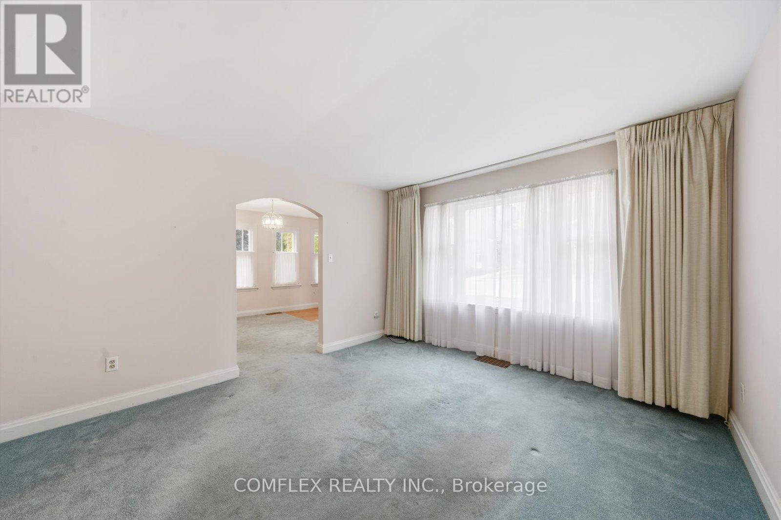 68 Cambridge Street N, Kawartha Lakes, Ontario  K9E 4V1 - Photo 11 - X12476743
