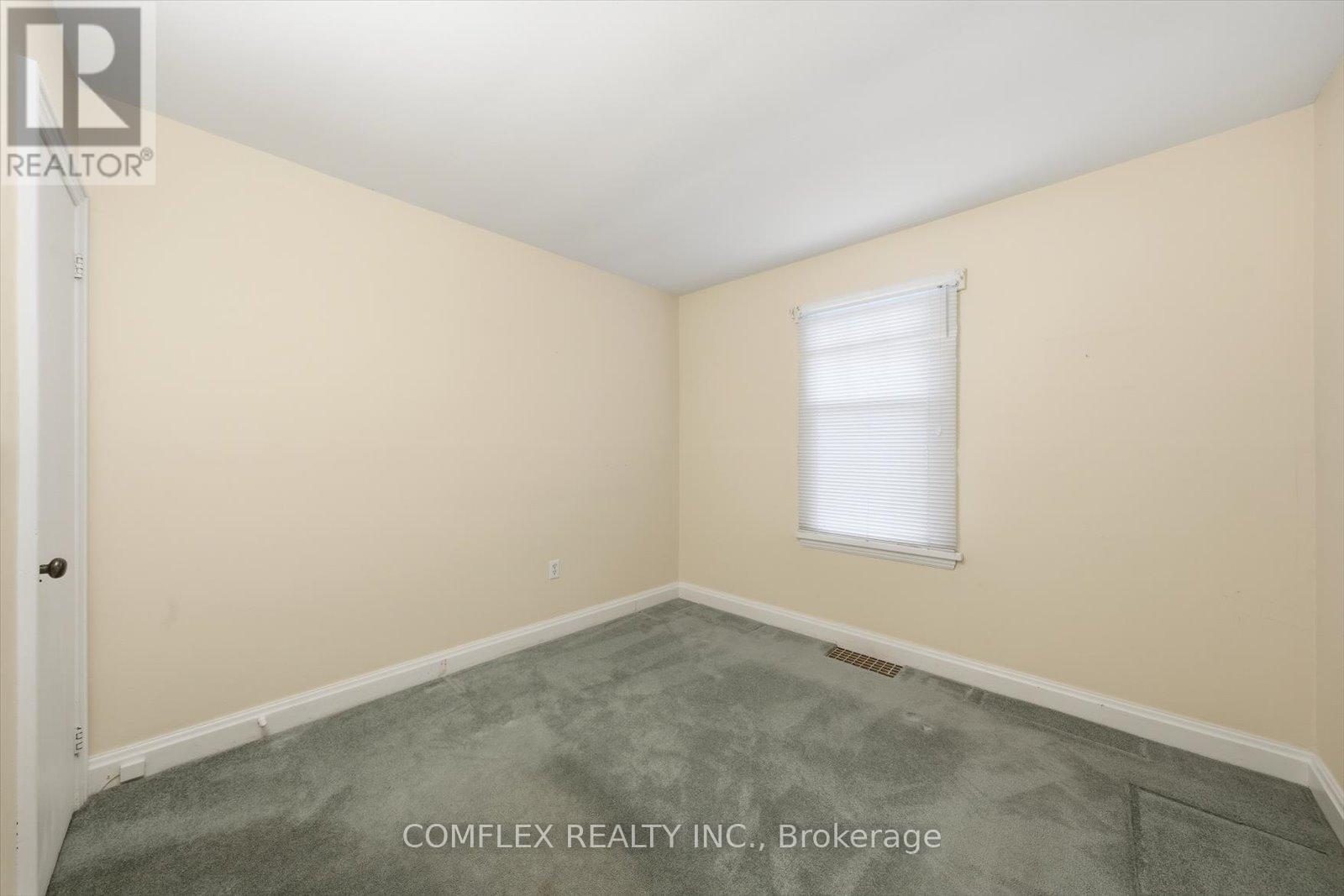 68 Cambridge Street N, Kawartha Lakes, Ontario  K9E 4V1 - Photo 21 - X12476743