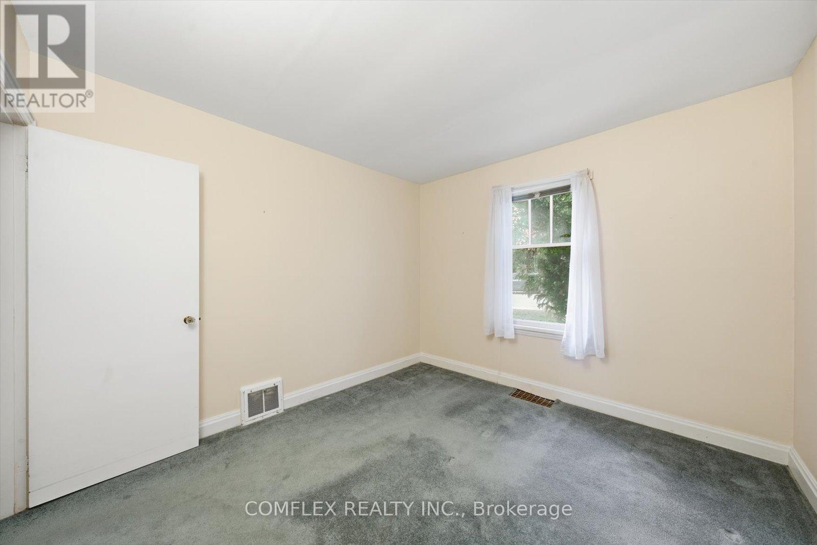 68 Cambridge Street N, Kawartha Lakes, Ontario  K9E 4V1 - Photo 26 - X12476743