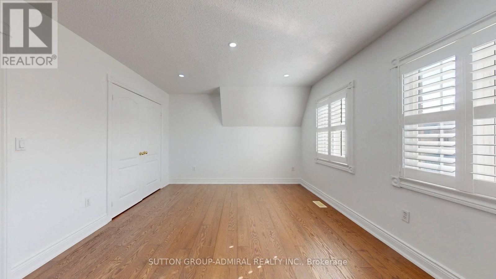 37 Donwoods Court, Brampton, Ontario  L6P 1T6 - Photo 35 - W12475007