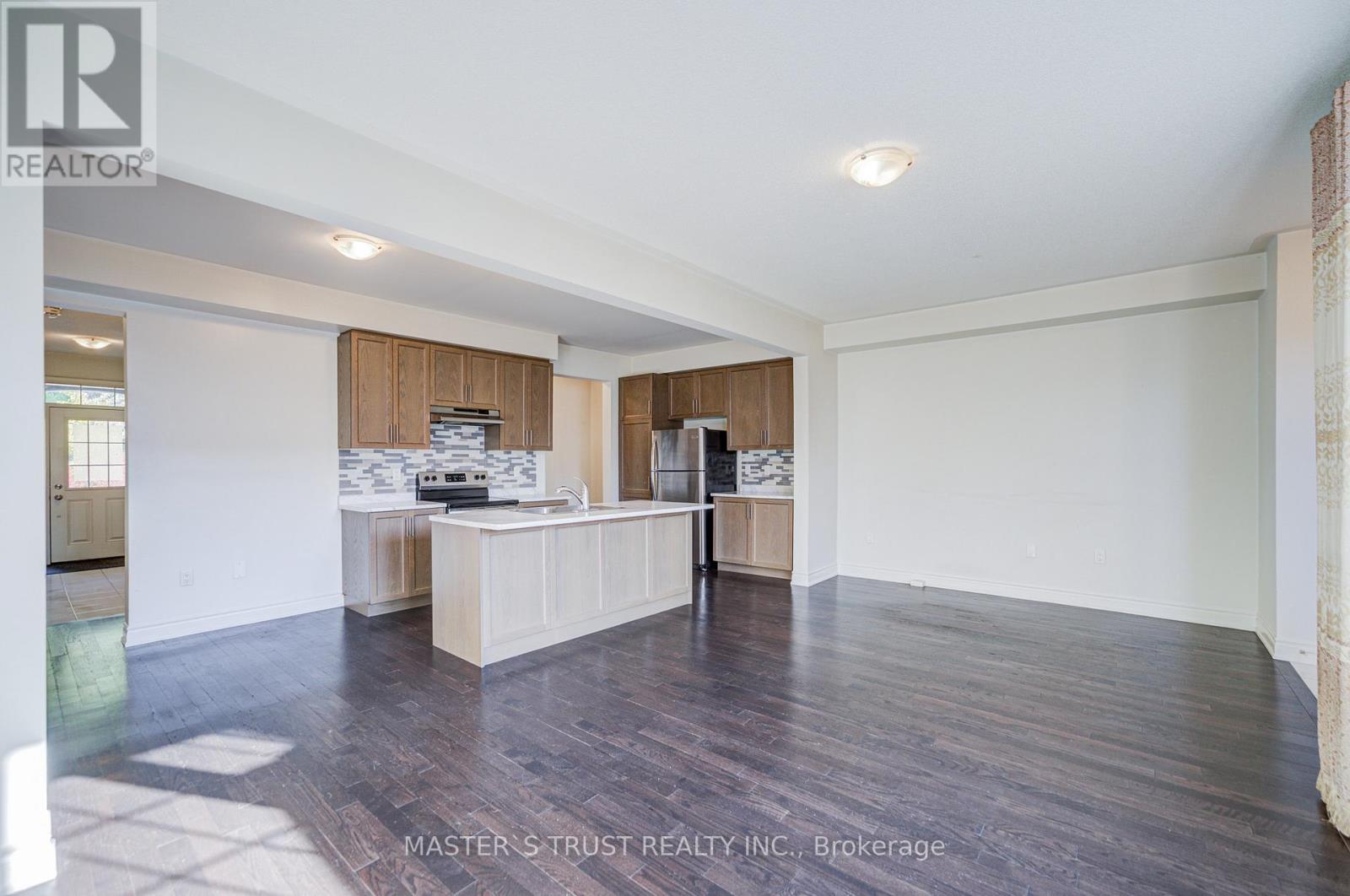 73 Sharonview Crescent, East Gwillimbury, Ontario  L9N 0L6 - Photo 17 - N12389119