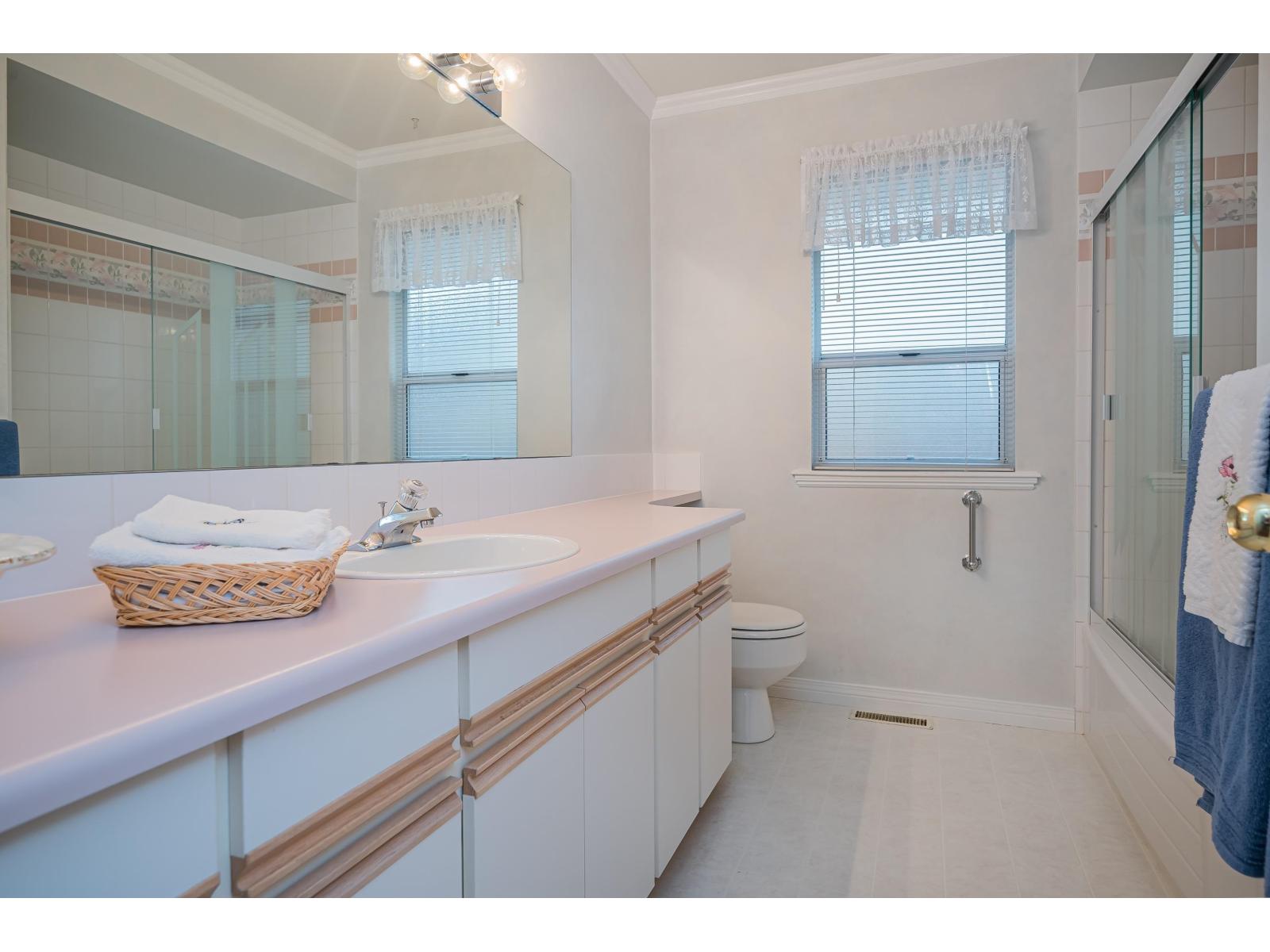 8459 142a Street, Surrey, British Columbia  V2W 0Z8 - Photo 23 - R3061101