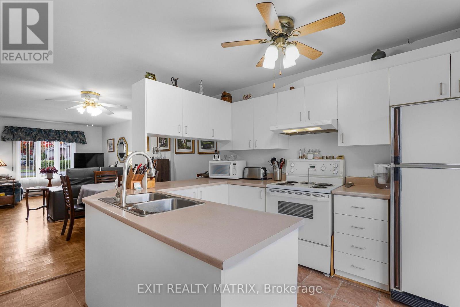 733 Spence Avenue, Hawkesbury, Ontario  K6A 3P3 - Photo 12 - X12476812