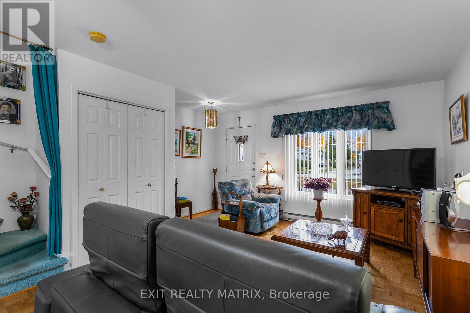 733 Spence Avenue, Hawkesbury, Ontario  K6A 3P3 - Photo 5 - X12476812
