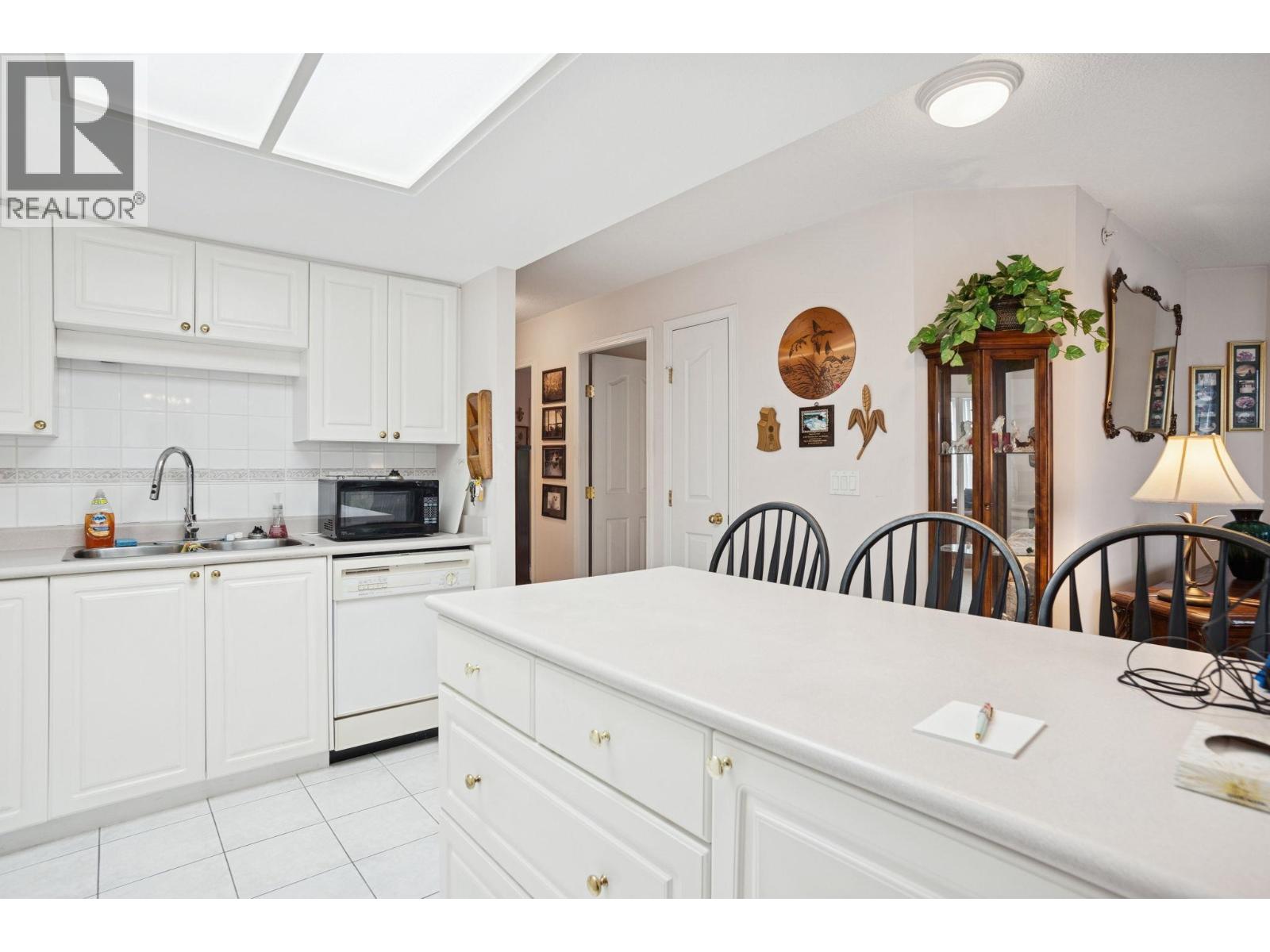 305 739 Princess Street, New Westminster, British Columbia  V3M 6V6 - Photo 11 - R3060892