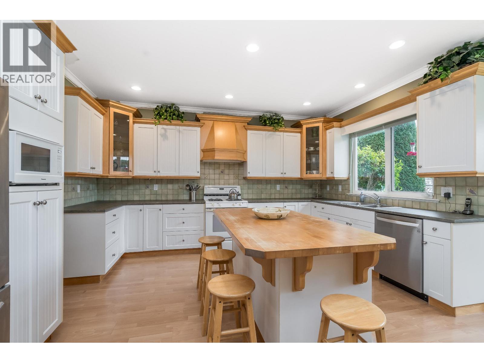 5434 Grove Avenue, Ladner, British Columbia  V4K 2A7 - Photo 11 - R3060311