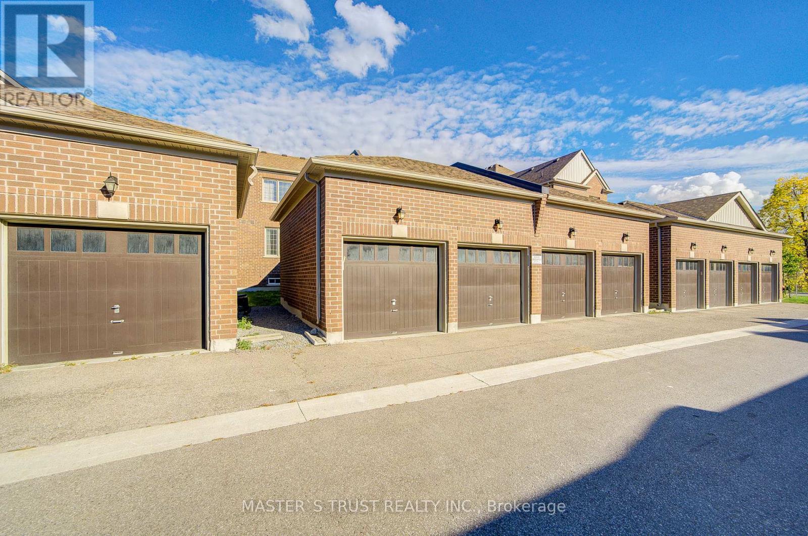 73 Sharonview Crescent, East Gwillimbury, Ontario  L9N 0L6 - Photo 35 - N12389119