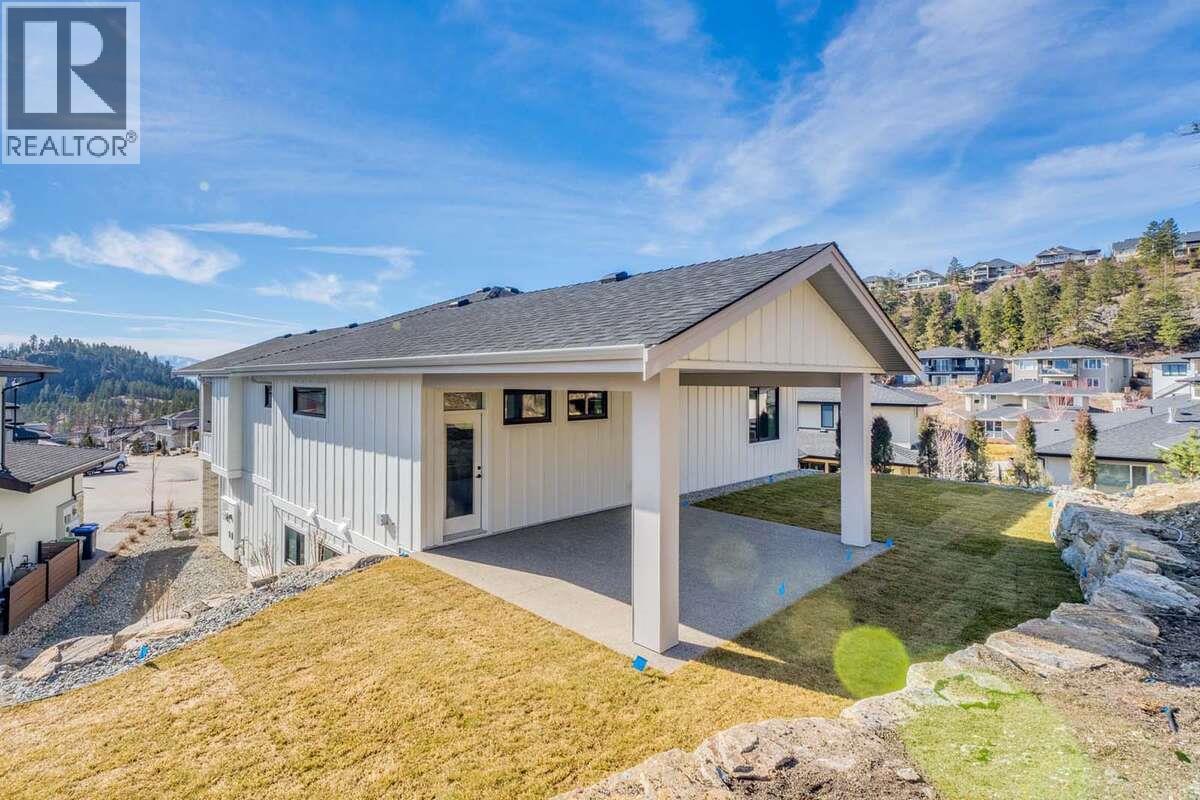 278 Summer Wood Drive, Kelowna, British Columbia  V1V 3C6 - Photo 2 - 10366561
