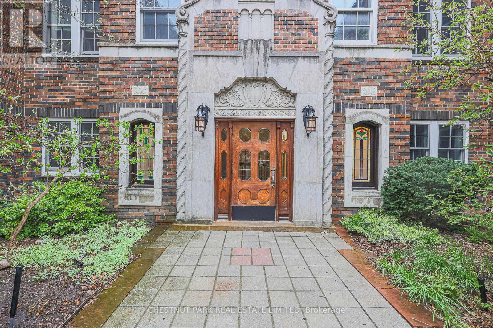 111 - 480 Oriole Parkway, Toronto, Ontario  M5P 2H8 - Photo 5 - C12476749