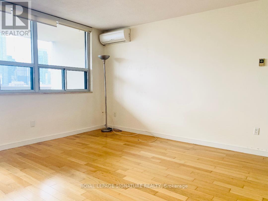 1503 - 40 Homewood Avenue, Toronto, Ontario  M4Y 2K2 - Photo 2 - C12476772