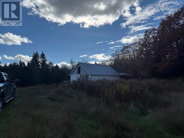 677 Maki Rd, Sault Ste. Marie, Ontario P6A 6K4 - Photo 4 - SM253056