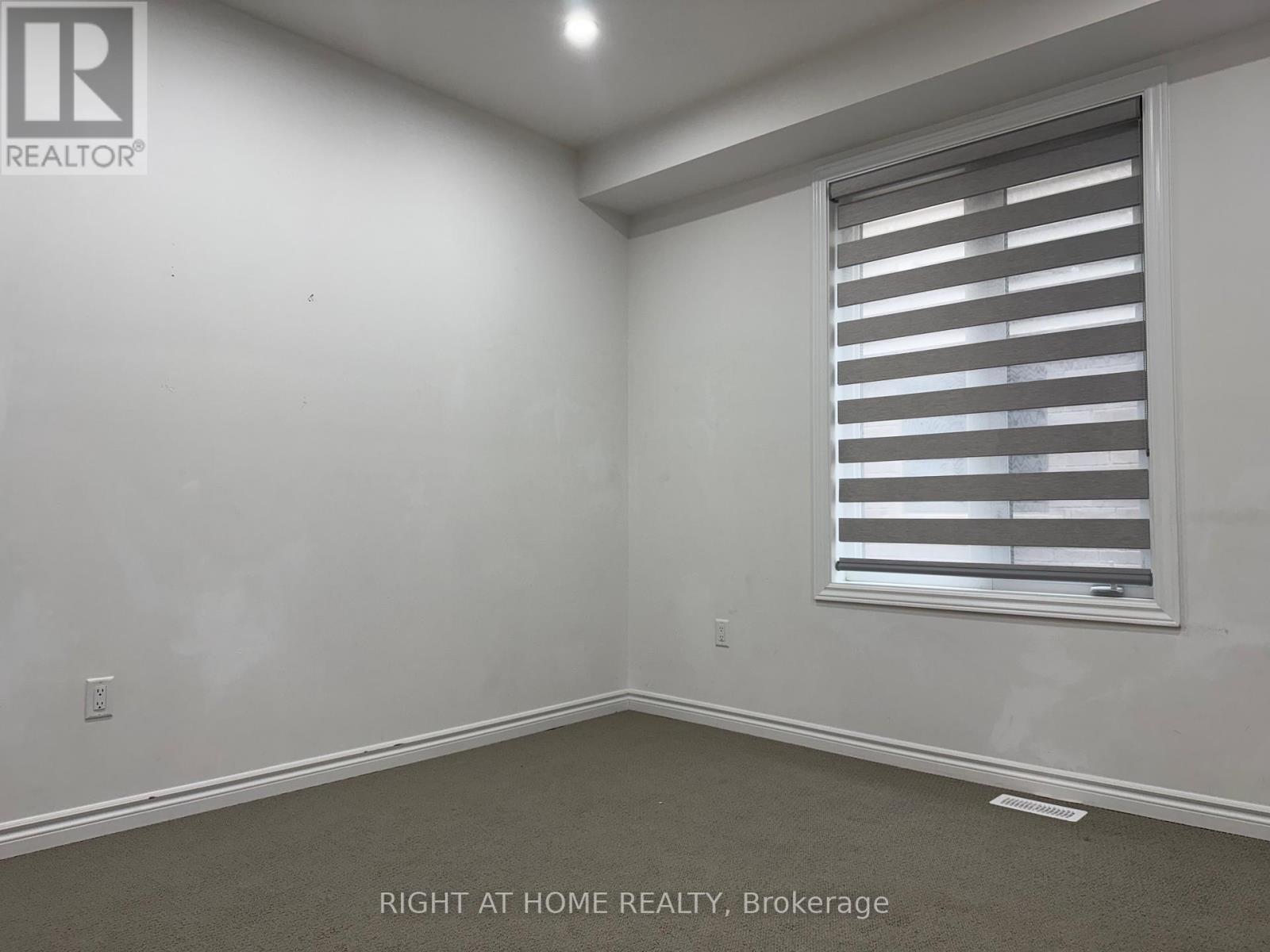 110 Daugaard Avenue, Brant, Ontario  N3L 0L6 - Photo 31 - X12463761