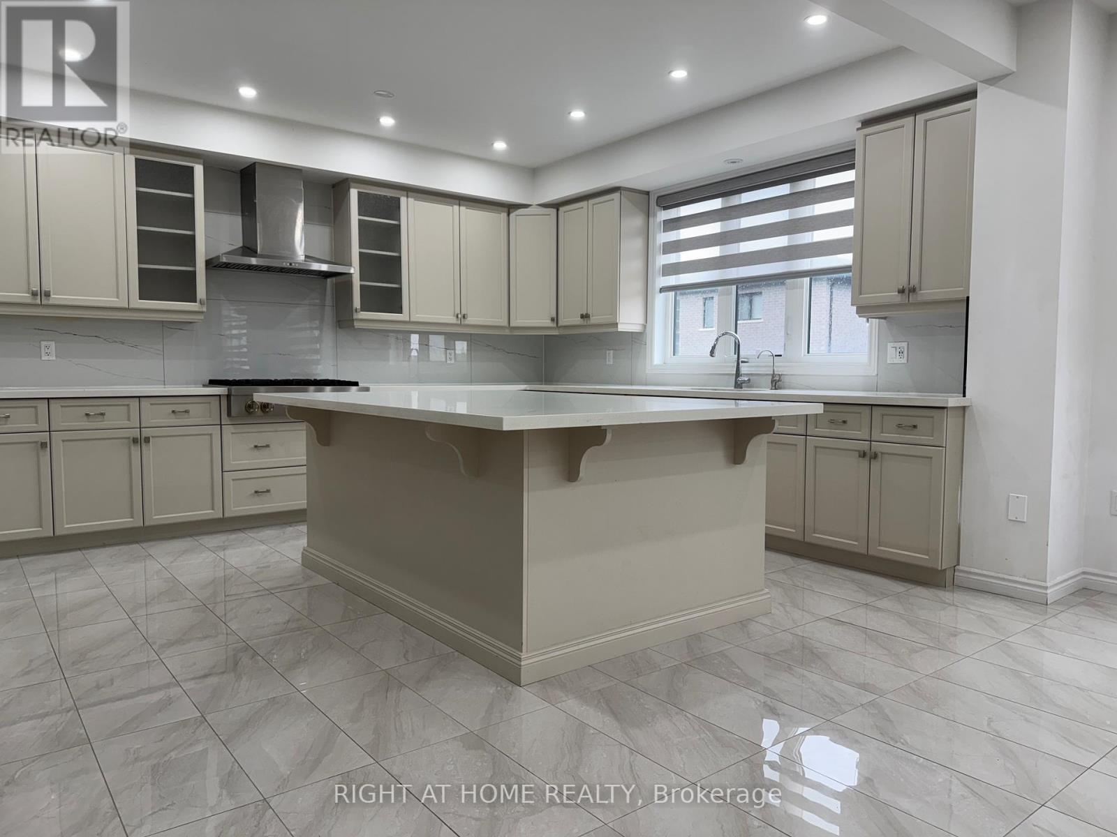 110 Daugaard Avenue, Brant, Ontario  N3L 0L6 - Photo 39 - X12463761