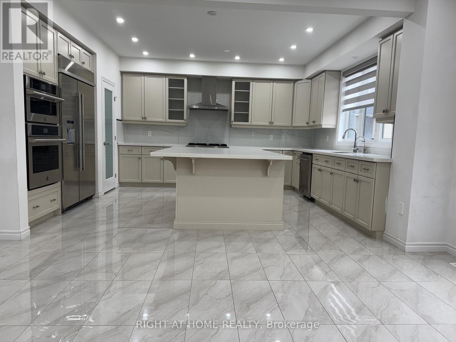 110 Daugaard Avenue, Brant, Ontario  N3L 0L6 - Photo 37 - X12463761