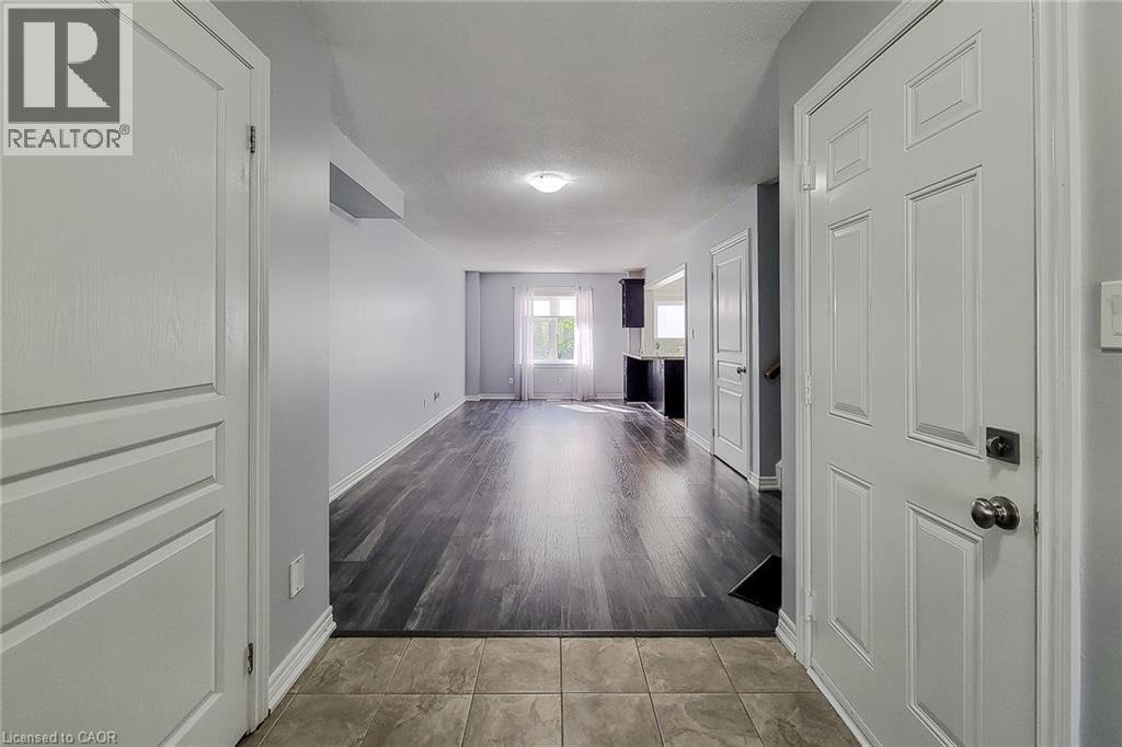 222 Fall Fair Way Unit# 32, Binbrook, Ontario  L0R 1C0 - Photo 5 - 40776415