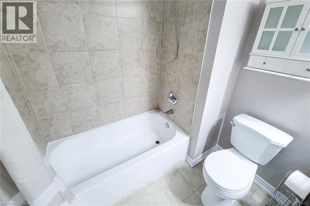 222 Fall Fair Way Unit# 32, Binbrook, Ontario  L0R 1C0 - Photo 30 - 40776415