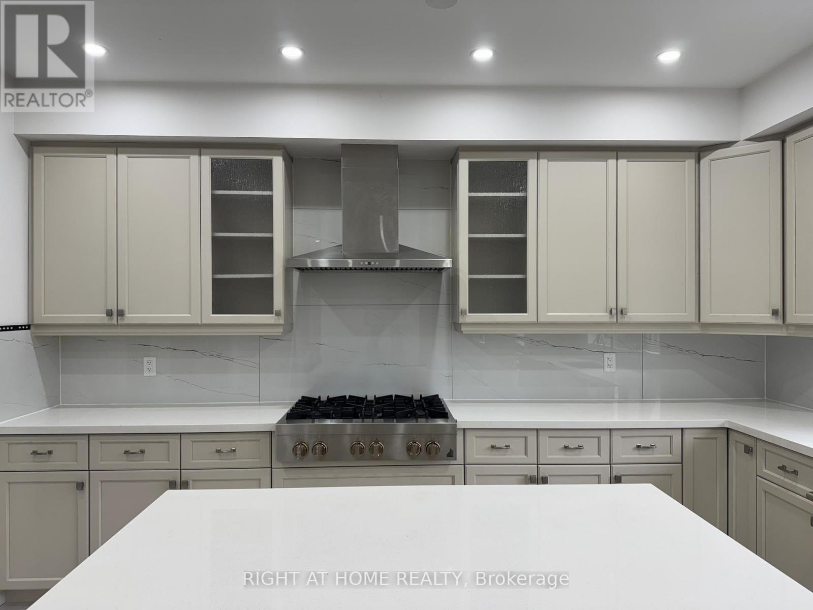 110 Daugaard Avenue, Brant, Ontario  N3L 0L6 - Photo 41 - X12463761
